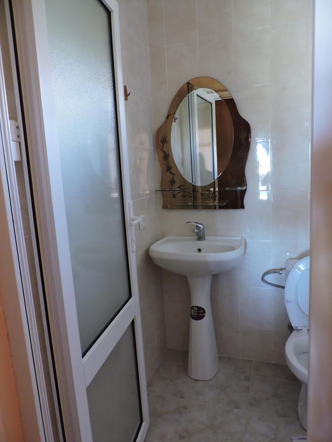 Guesthouse U Moti New Athos Экстерьер фото