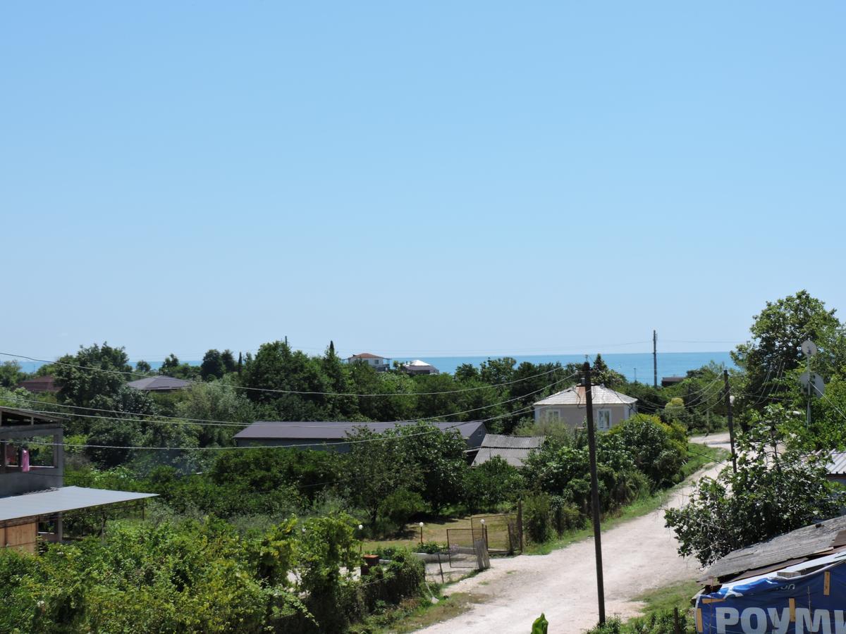 Guesthouse U Moti New Athos Экстерьер фото